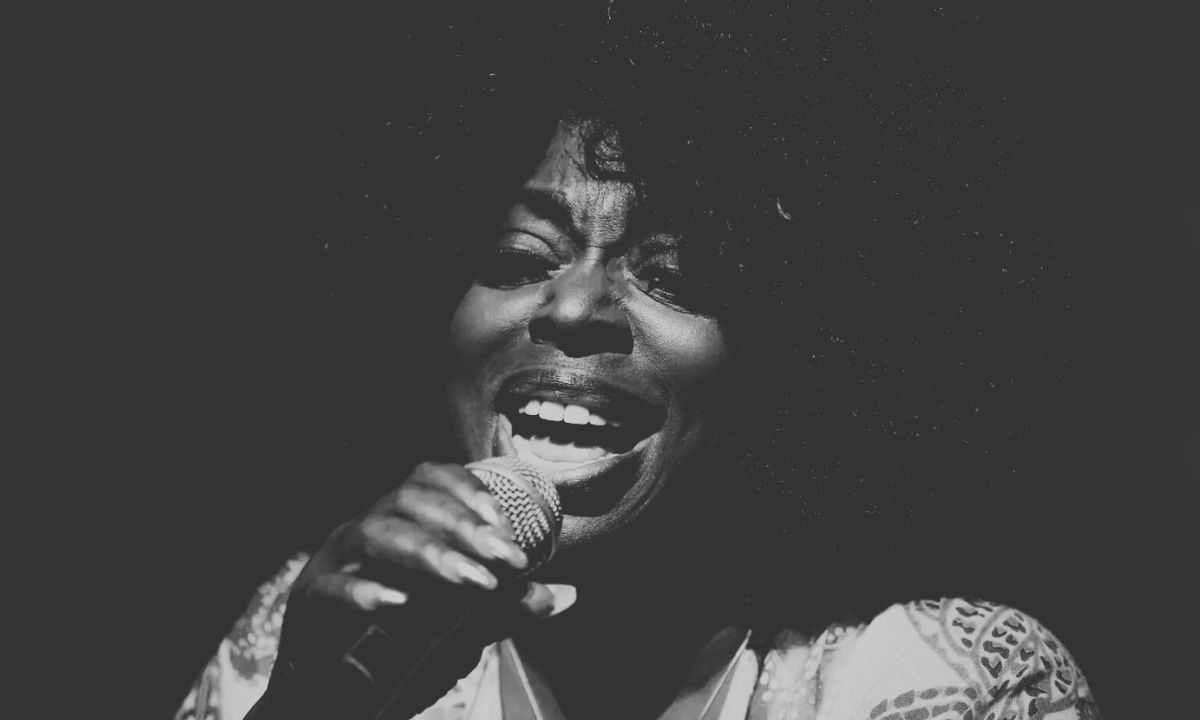 R&B Singer Angie Stone Dies in Tragic Car Crash at 63